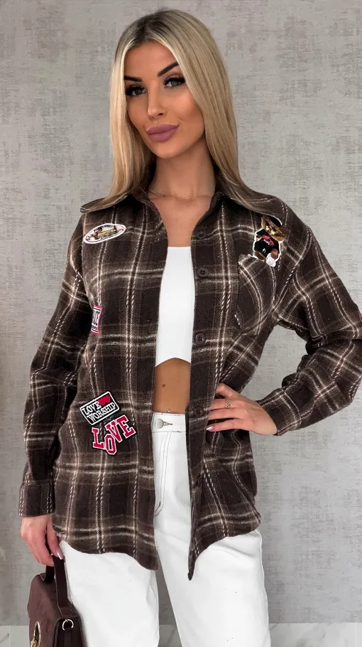 Bawełniana czekoladowa koszula w kratę z naszywkami ONE SIZE - R616