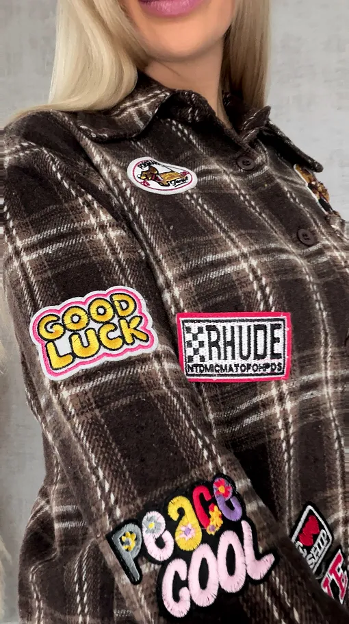 Bawełniana czekoladowa koszula w kratę z naszywkami ONE SIZE - R616