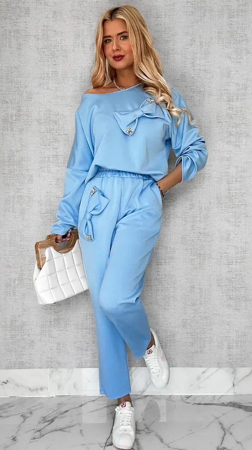 Niebieski masełkowy komplet dresowy w kokardy ONE SIZE - P413A