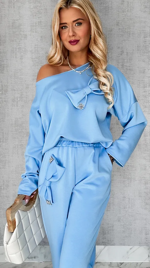 Niebieski masełkowy komplet dresowy w kokardy ONE SIZE - P413A