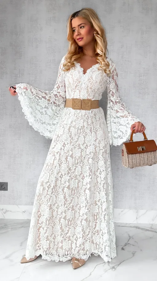 Biała MAXI sukienka koronkowa BOHO z szerokimi rękawami - P276