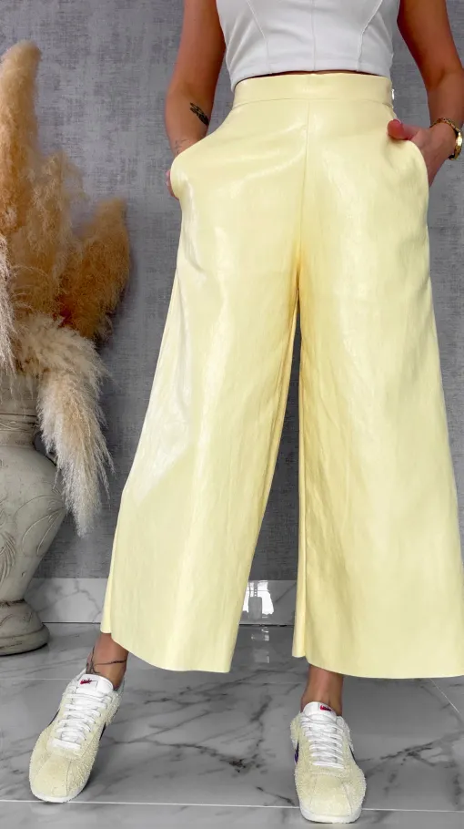 Skórzane spodnie KULOTY z kieszeniami PASTELOWY ŻÓŁTY - R587A