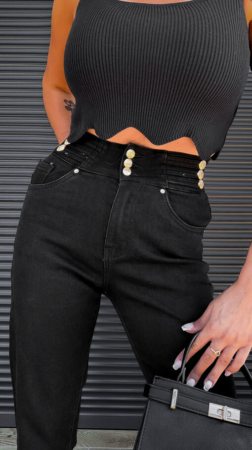 Czarne elastyczne spodnie jeansowe MOM FIT z ozdobnym pasem - S277