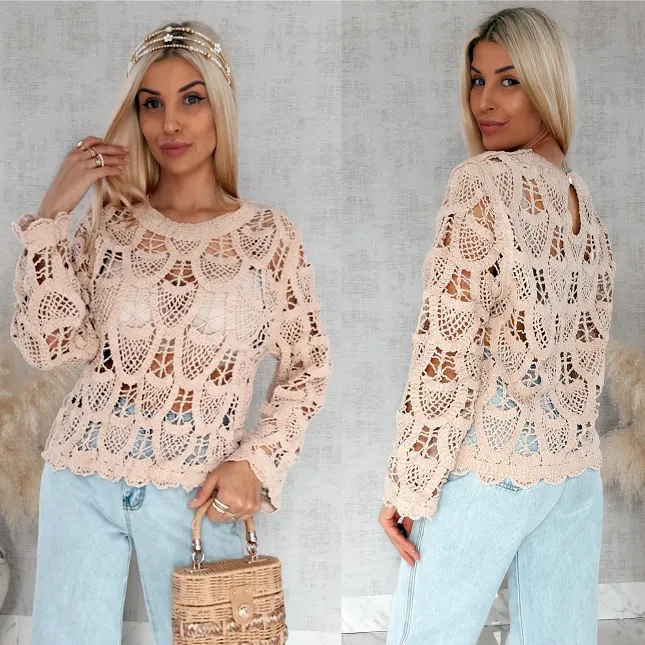 Lekki ażurowy sweterek z wiskozy wzór łuski ONE SIZE beżowy - R910