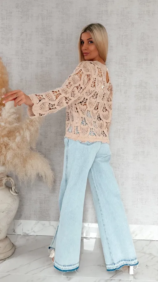 Lekki ażurowy sweterek z wiskozy wzór łuski ONE SIZE beżowy - R910