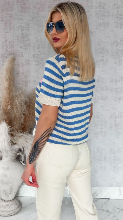 Oryginalny sweter z krótkim rękawem w niebieskie paski ONE SIZE - R847