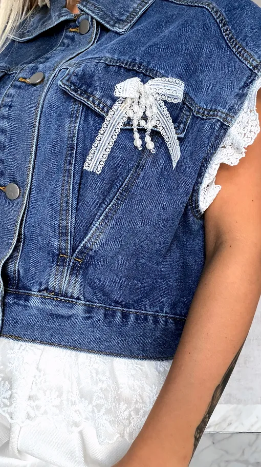Fantastyczna kamizelka jeansowa z białą koronką ONE SIZE - R596