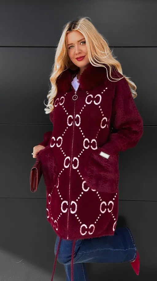 Idealny wełniany płaszcz ALPAKA z kapturem i futerkiem ONE SIZE bordo - R120