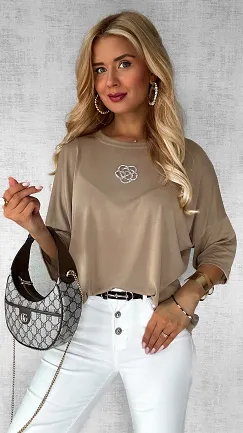 Beżowa luźna bluzka z kamelią ONE SIZE wiskoza - P788
