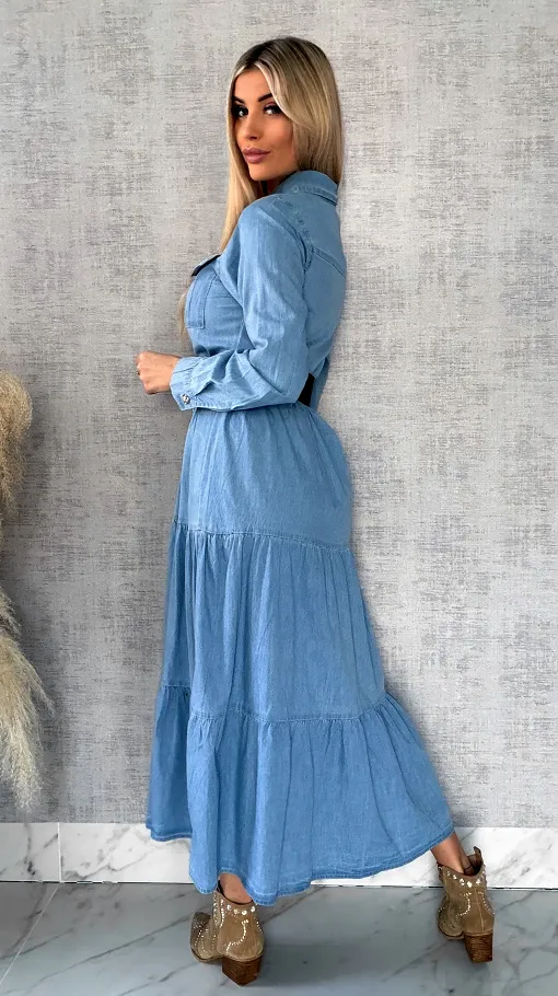 Miękka MAXI sukienka jeansowa z czarnym paskiem - P711