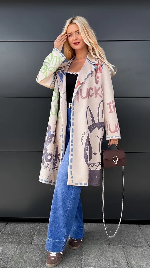 Lekki maxi płaszcz z eko ZAMSZU z bajkowym motywem ONE SIZE - R030