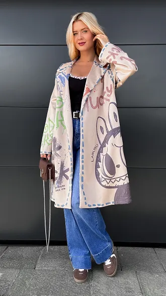 Lekki maxi płaszcz z eko ZAMSZU z bajkowym motywem ONE SIZE - R030