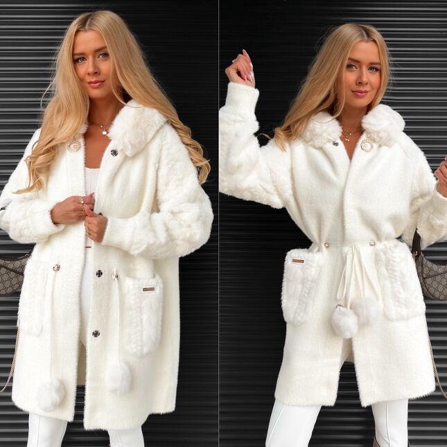 Elegancki płaszcz ALPAKA w kolorze ECRU z futerkiem i kapturem ONE SIZE - S407