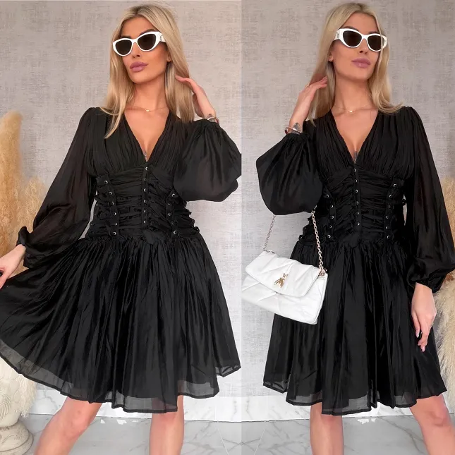 Czarna sukienka z szerokim wiązanym pasem - P159