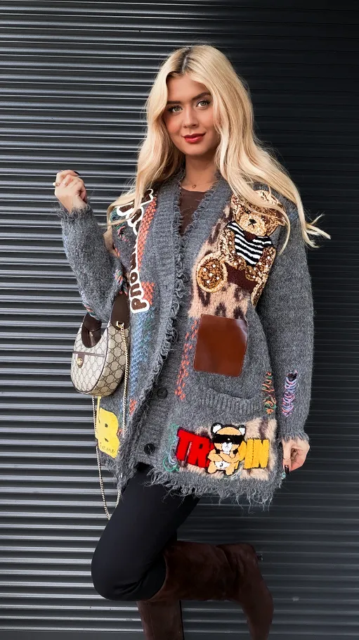 Jesienny PREMIUM sweter z kolorowymi naszywkami ONE SIZE szary - R301A