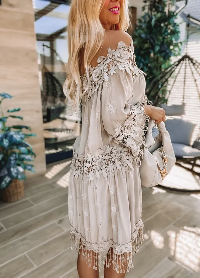 Zwiewna i elegancka sukienka hiszpanka BEŻOWA z wiskozy - M856