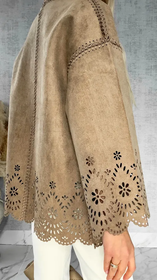 Oryginalna zamszowa marynarka BOHO beżowa ONE SIZE - R527A