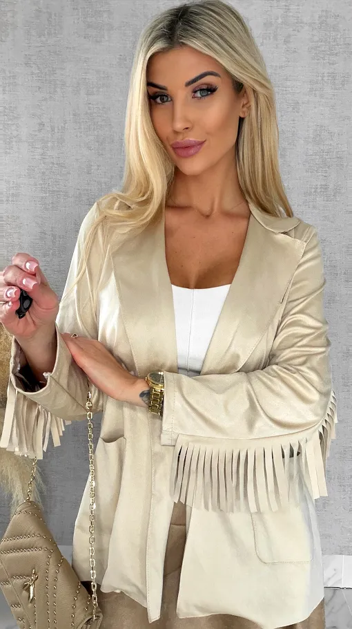 Oryginalna zamszowa narzutka z frędzlami ONE SIZE jasny beż - R519A