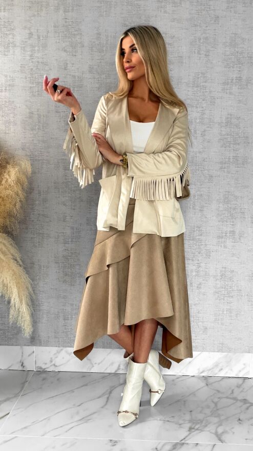 Oryginalna zamszowa narzutka z frędzlami ONE SIZE jasny beż - R519A