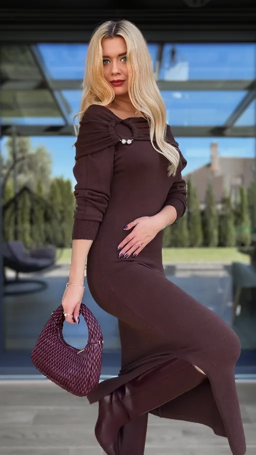Długa MAXI sukienka dzianinowa w stylu hiszpanki - R082