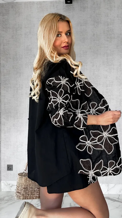 Czarny bawełniany komplet zdobiony haftowanymi kwiatami ONE SIZE - P486A