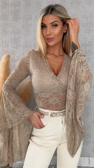 Beżowa koronkowa bluzka w szpic z dzwonkami ONE SIZE - R683B