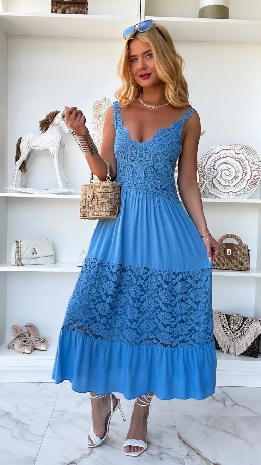 Lekka letnia sukienka z wiskozy w niebieskim kolorze ONE SIZE - P836A