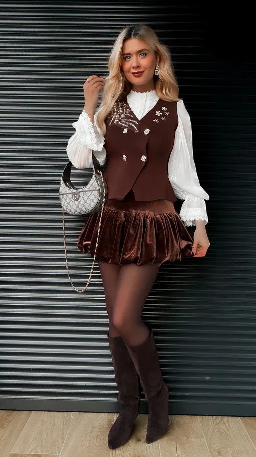 Elegancka dzianinowa kamizelka zapiana na butony ONE SIZE brązowa - R371A