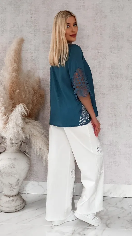 Idealna wiosenna koszula zdobiona koronką ONE SIZE navy - R885