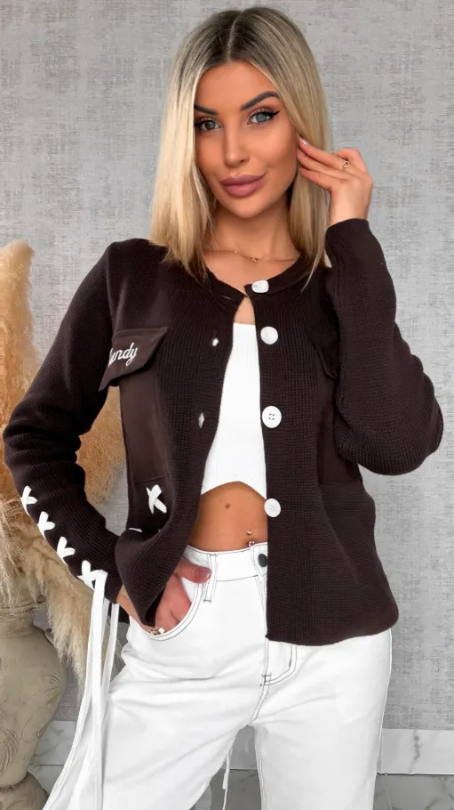 Bawełniany sweter w stylu katany zapinany na guziki ONE SIZE czekolada - R623B