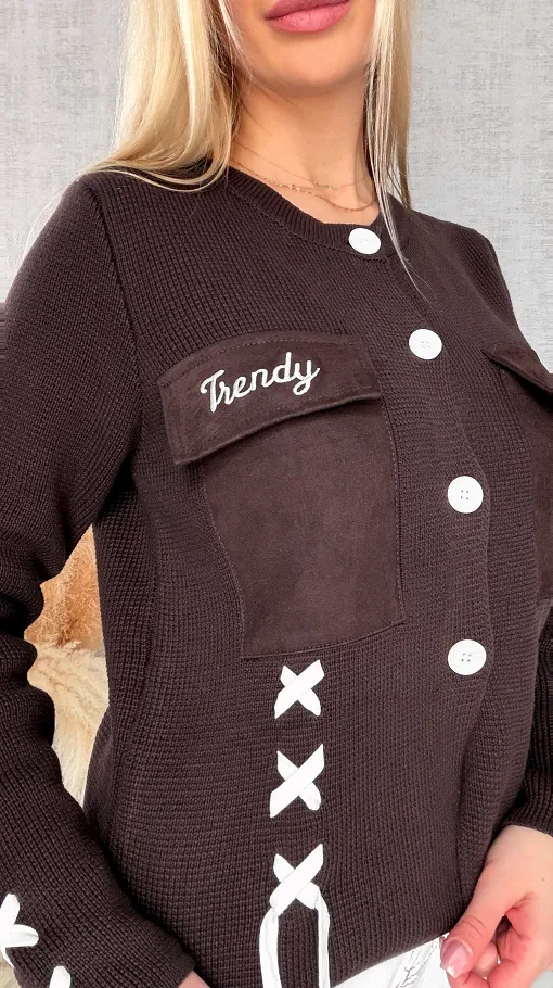 Bawełniany sweter w stylu katany zapinany na guziki ONE SIZE czekolada - R623B