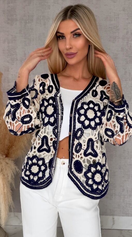 Ażurowy szydełkowy sweter zapinany na guziki ONE SIZE - R658