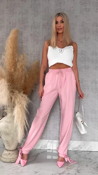 Wiosenne różowe spodnie z gumką w pasie i wiązanymi nogawkami ONE SIZE - R672