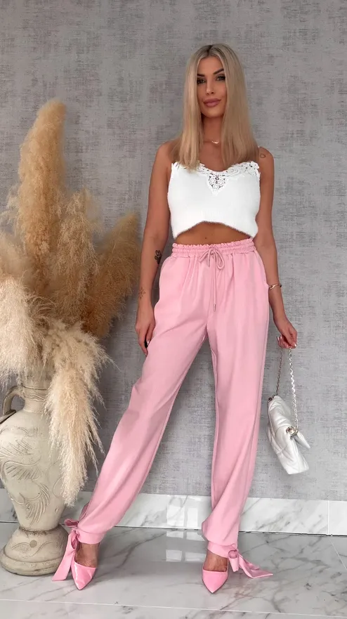 Wiosenne różowe spodnie z gumką w pasie i wiązanymi nogawkami ONE SIZE - R672