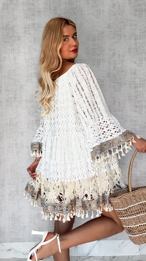 Modna biała BOHO sukienka z niebieskimi dodatkami ONE SIZE - P689