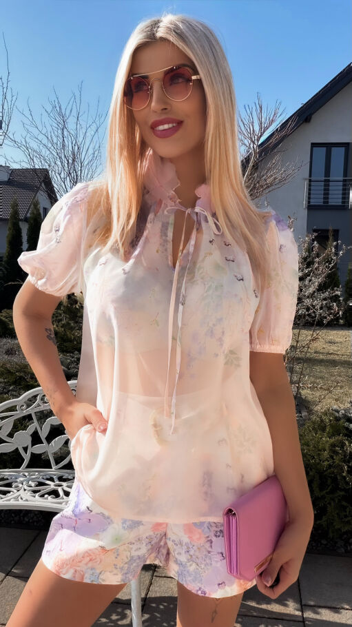 Oryginalny fioletowy komplet w kwiaty bluzka mgiełka + spodenki - R787