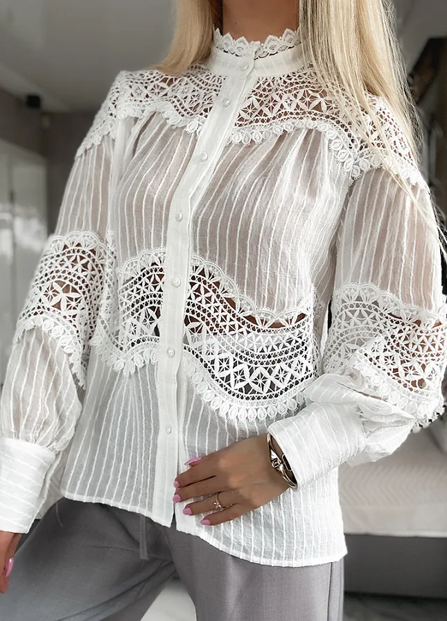 Elegancka bluzka koszulowa z koronką BIAŁA - M912