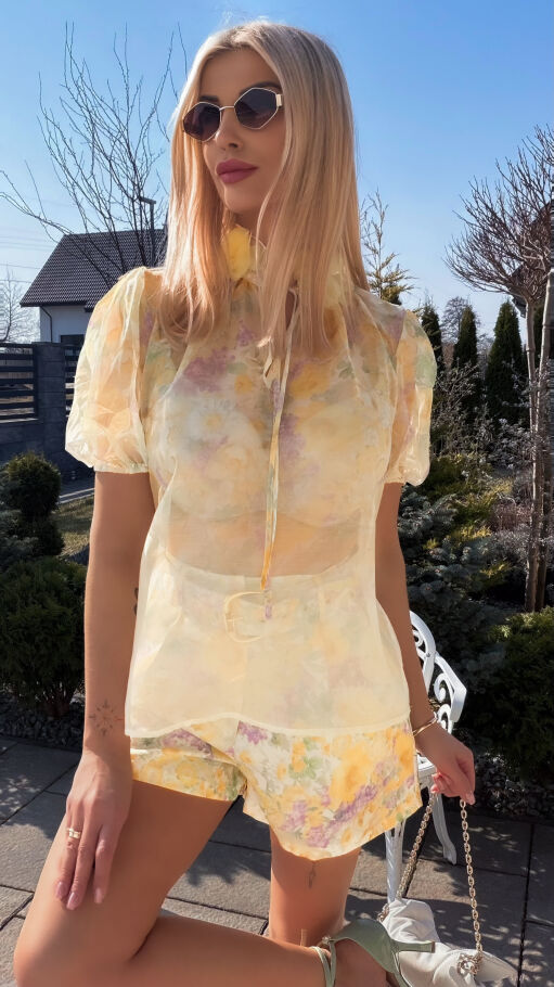 Oryginalny żółty komplet w kwiaty bluzka mgiełka + spodenki - R787A