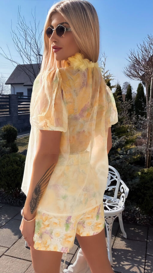Oryginalny żółty komplet w kwiaty bluzka mgiełka + spodenki - R787A