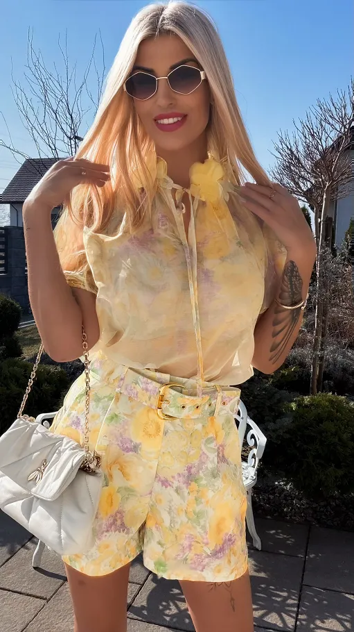 Oryginalny żółty komplet w kwiaty bluzka mgiełka + spodenki - R787A