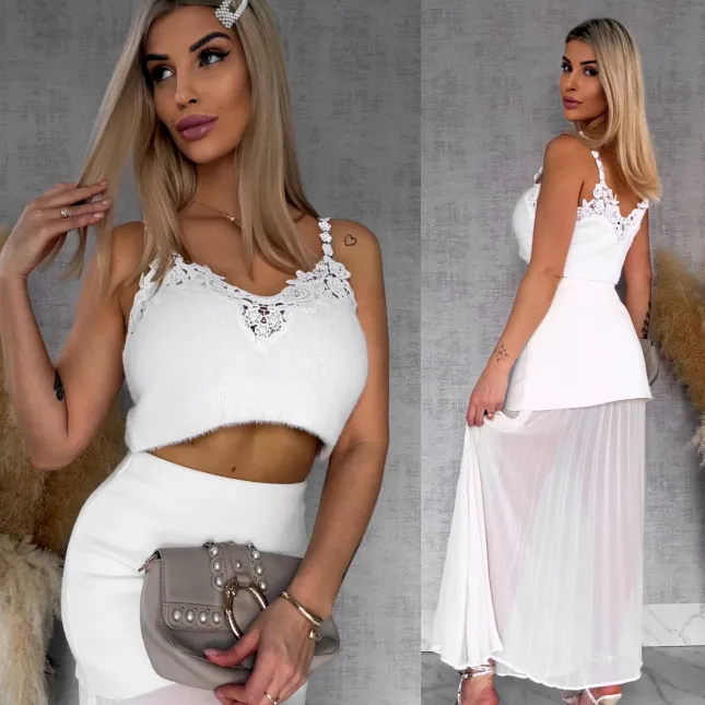 Puszysty biały TOP z koronką ONE SIZE - R765A