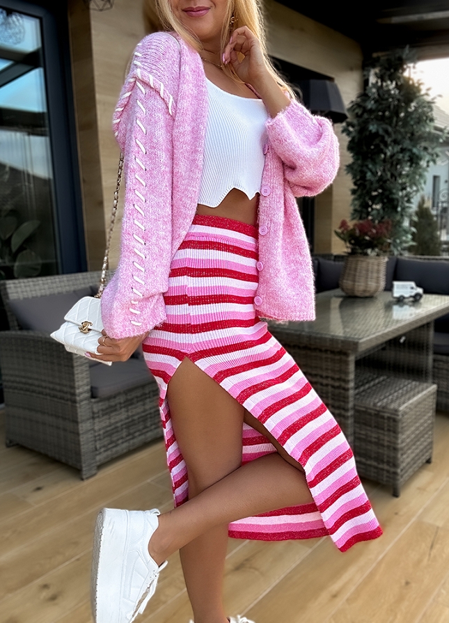 Fantastyczna spódnica z rozcięciem w PASKI pink - M704B