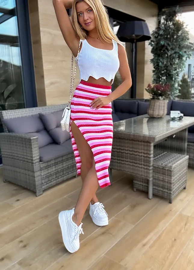 Fantastyczna spódnica z rozcięciem w PASKI pink - M704B