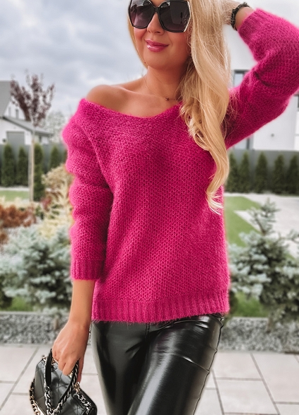 Miękki sweterek w szpic CIEMNA MALINA - L174