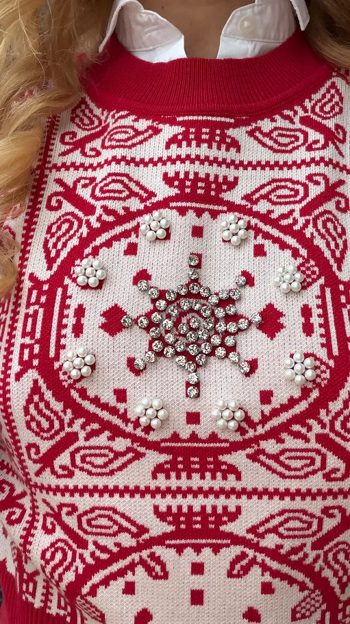 Czerwony sweter z zimowym akcentem WISKOZA one size - R362