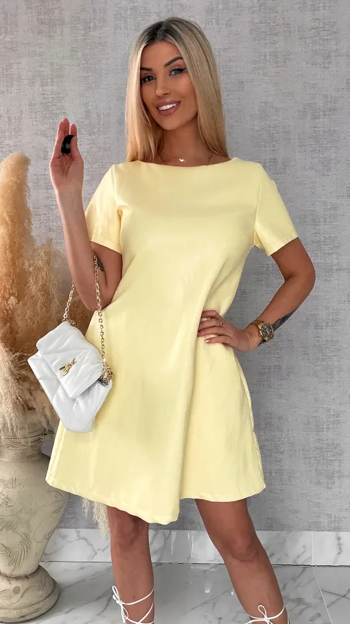 Pastelowa sukienka z eko skóry z wiązaniem ONE SIZE żółta - R544B