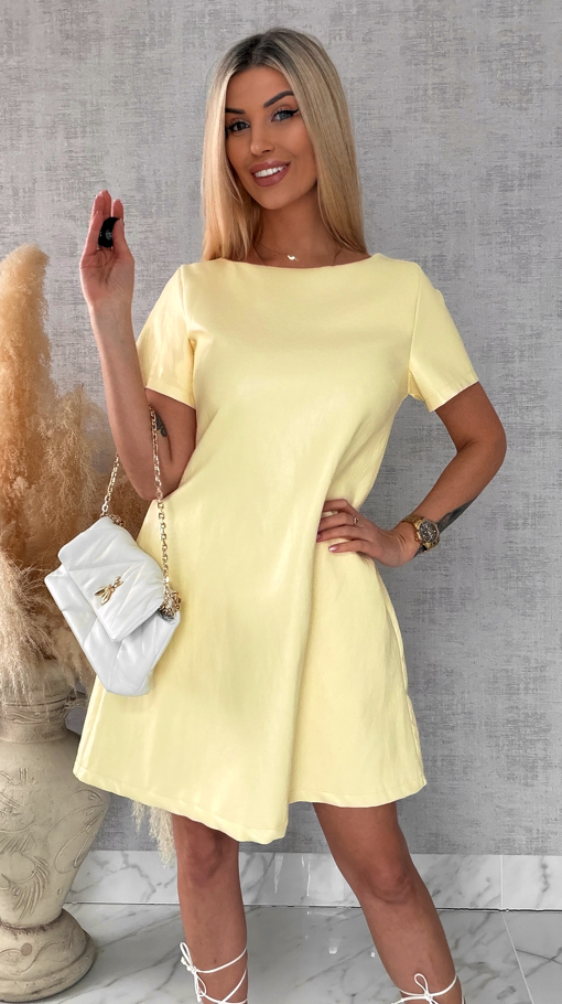 Pastelowa sukienka z eko skóry z wiązaniem ONE SIZE żółta - R544B