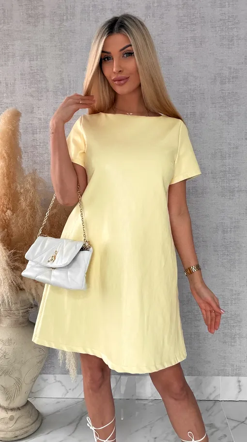 Pastelowa sukienka z eko skóry z wiązaniem ONE SIZE żółta - R544B