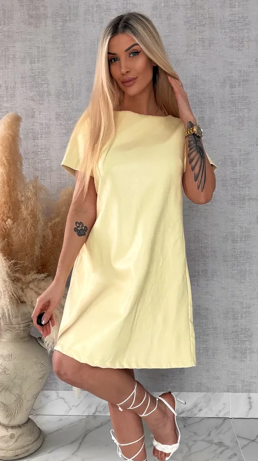 Pastelowa sukienka z eko skóry z wiązaniem ONE SIZE żółta - R544B