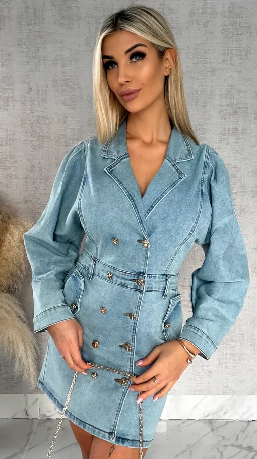 Świetna elastyczna jeansowa sukienka ze złotymi guzikami - R486